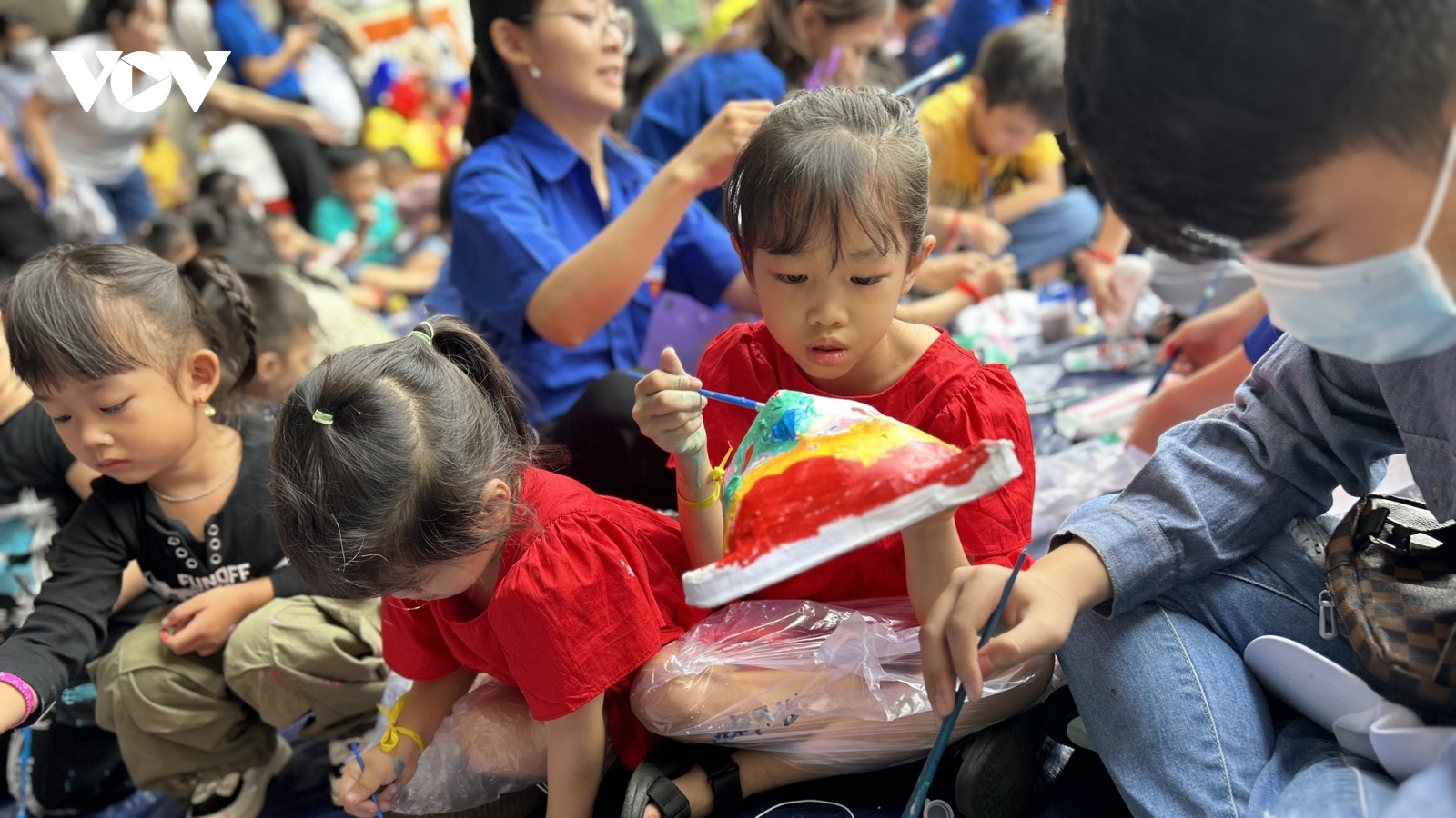 Rộn ràng ngày hội Trung thu tại các buôn làng ở Đắk Lắk